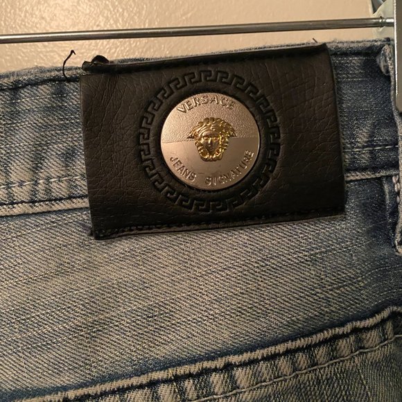 Versace Jeans Signature Collection - Picture 4 of 8